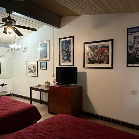 Cinderella Motel-3